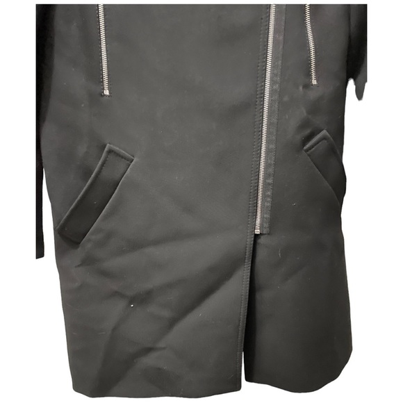 Zara Woman Asymmetrical Jacket: When Ordinary Just Won't Cut It - Picture 6 of 11